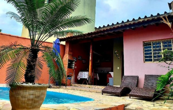 Imagem Casa com 2 Quartos à Venda, 210 m² em Cerejeiras - Atibaia Imagem Casa com 2 Quartos à Venda, 210 m² em Cerejeiras - Atibaia