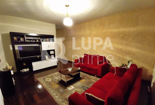 Casa com 2 Quartos à Venda, 150 m² em Vila Carrão - São Paulo