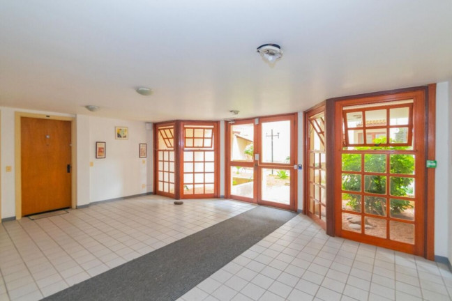Imagem Imóvel com 2 Quartos à Venda, 69 m² em Jardim Do Salso - Porto Alegre