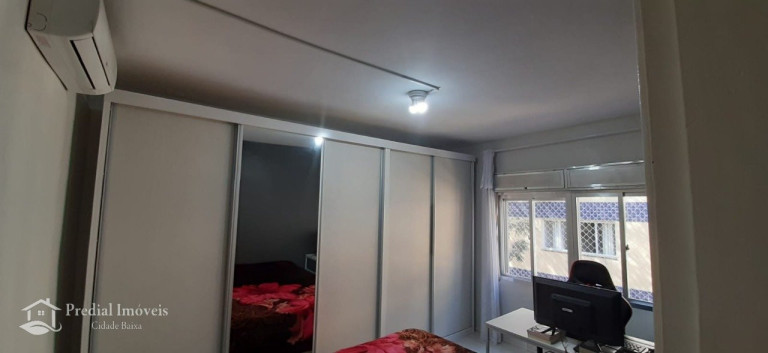 Imagem Apartamento com 1 Quarto à Venda, 52 m² em Centro Histórico - Porto Alegre Imagem Apartamento com 1 Quarto à Venda, 52 m² em Centro Histórico - Porto Alegre