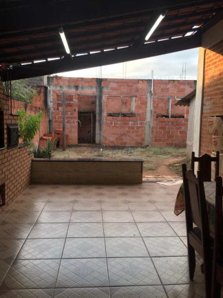 Imagem Casa com 3 Quartos à Venda, 205 m² em Vila Santa Fé - Pirassununga Imagem Casa com 3 Quartos à Venda, 205 m² em Vila Santa Fé - Pirassununga