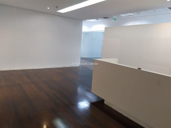 Imagem Imóvel para Alugar, 1.300 m² em Alphaville - Barueri Imagem Imóvel para Alugar, 1.300 m² em Alphaville - Barueri