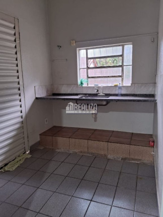 Imagem Casa com 2 Quartos à Venda, 210 m² em Mercês - Uberaba Imagem Casa com 2 Quartos à Venda, 210 m² em Mercês - Uberaba