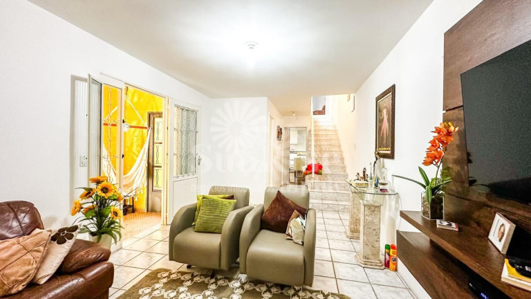 Imagem Casa com 3 Quartos à Venda, 180 m² em Vila Pirajussara - São Paulo