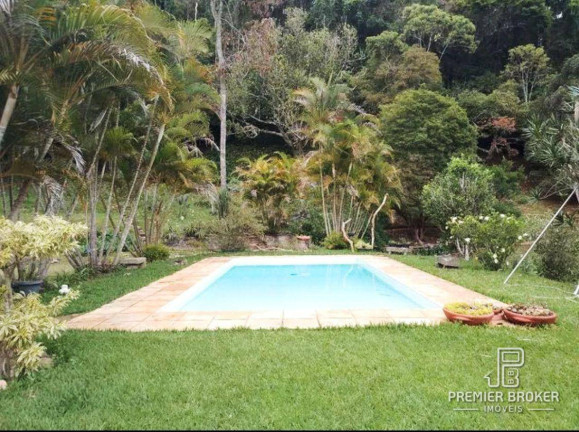 Imagem Casa com 4 Quartos à Venda, 133 m² em Golfe - Teresópolis