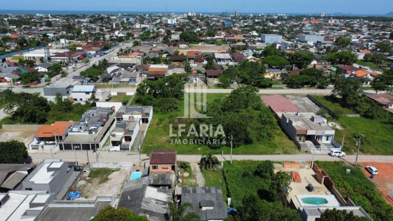 Imagem Terreno à Venda, em São José - Itapoá Imagem Terreno à Venda, em São José - Itapoá
