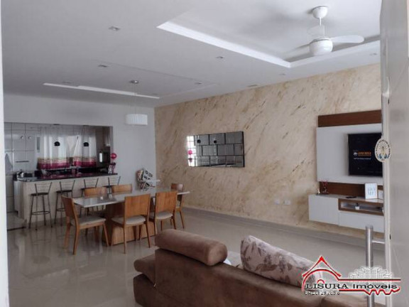 Casa com 4 Quartos à Venda, 270 m² em Loteamento Villa Branca - Jacareí
