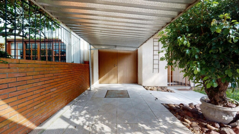 Imagem Imóvel com 4 Quartos à Venda, 120 m² em Espírito Santo - Porto Alegre Imagem Imóvel com 4 Quartos à Venda, 120 m² em Espírito Santo - Porto Alegre
