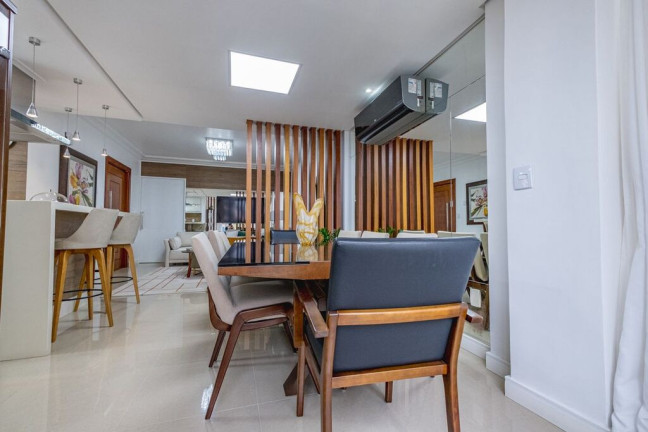Imagem Apartamento com 3 Quartos à Venda, 114 m² em Centro - Florianópolis