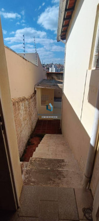 Imagem Casa com 3 Quartos à Venda, 130 m² em Jardim Flamboyant - Campinas Imagem Casa com 3 Quartos à Venda, 130 m² em Jardim Flamboyant - Campinas