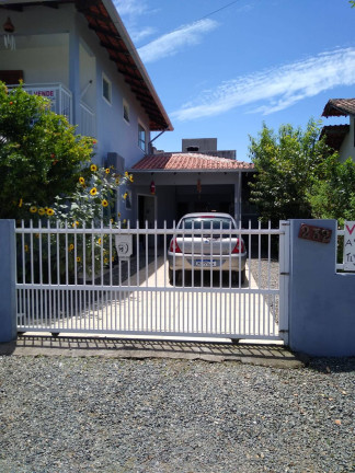 Imagem Casa com 4 Quartos à Venda, 300 m² em Itacolomi - Balneário Piçarras Imagem Casa com 4 Quartos à Venda, 300 m² em Itacolomi - Balneário Piçarras