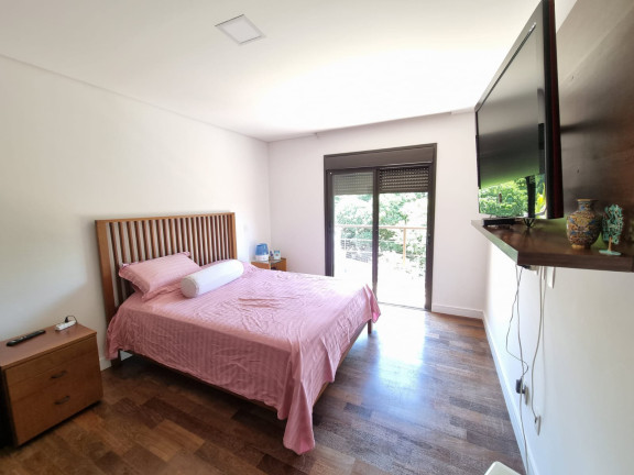 Imagem Casa com 4 Quartos à Venda, 335 m² em Santa Terezinha - Carapicuíba Imagem Casa com 4 Quartos à Venda, 335 m² em Santa Terezinha - Carapicuíba