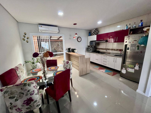 Imagem Sobrado com 3 Quartos à Venda, 147 m² em Igara - Canoas