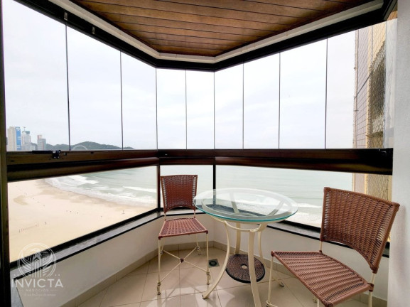 Imagem Apartamento com 3 Quartos à Venda, 211 m² em Centro - Balneário Camboriú Imagem Apartamento com 3 Quartos à Venda, 211 m² em Centro - Balneário Camboriú