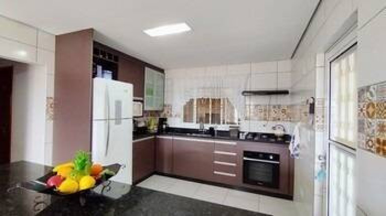 Imagem Chácara com 5 Quartos à Venda, 643 m² em Roseira - Jundiaí