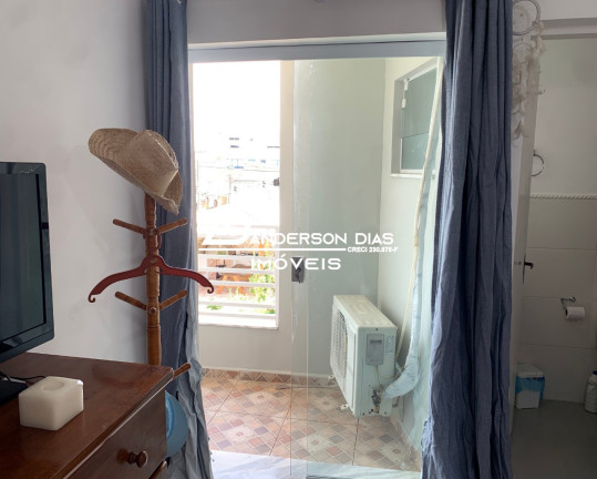 Imagem Casa com 3 Quartos à Venda, 180 m² em Centro - Caraguatatuba
