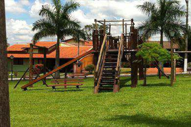 Imagem Casa com 4 Quartos à Venda, 430 m² em Condomínio Flamboyant - Pirassununga Imagem Casa com 4 Quartos à Venda, 430 m² em Condomínio Flamboyant - Pirassununga