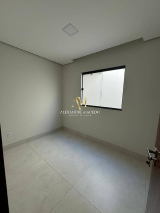 Imagem Casa com 3 Quartos à Venda, 130 m² em Vila Campos - Montes Claros