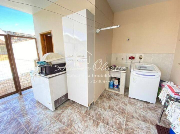 Imagem Casa com 3 Quartos à Venda, 530 m² em Vila São José - Taubaté Imagem Casa com 3 Quartos à Venda, 530 m² em Vila São José - Taubaté