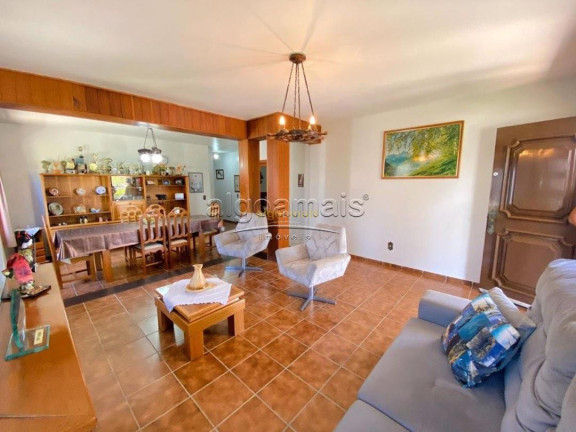 Imagem Casa com 3 Quartos à Venda, 174 m² em Centro - Xangri-lá