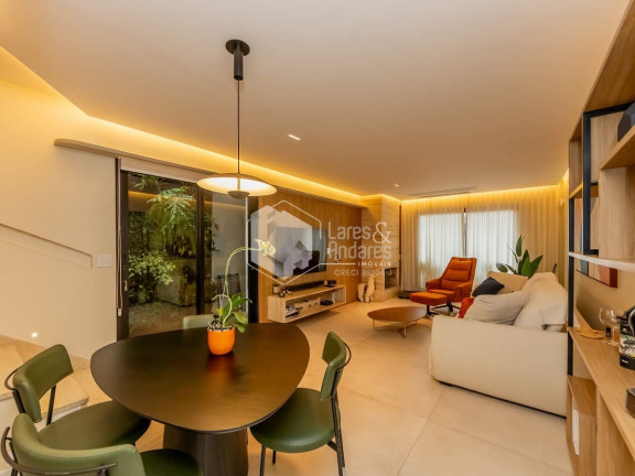 Imagem Casa com 3 Quartos à Venda, 140 m² em Santo Amaro - São Paulo Imagem Casa com 3 Quartos à Venda, 140 m² em Santo Amaro - São Paulo
