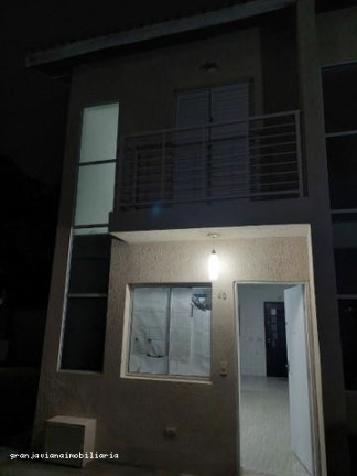 Imagem Casa à Venda, em Bairro Jardim Arco-íris - Cotia Imagem Casa à Venda, em Bairro Jardim Arco-íris - Cotia