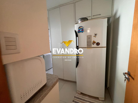 Imagem Casa com 3 Quartos à Venda, 250 m² em Jardim Imperial - Cuiabá