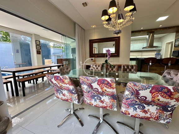 Imagem Casa com 3 Quartos à Venda,  em América - Joinville