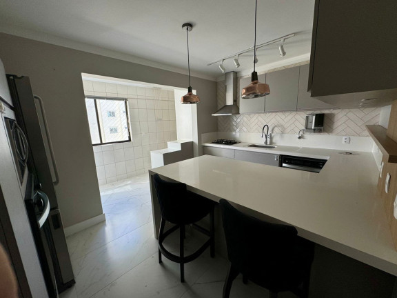 Imagem Apartamento com 3 Quartos à Venda, 131 m² em Centro - Balneário Camboriú Imagem Apartamento com 3 Quartos à Venda, 131 m² em Centro - Balneário Camboriú