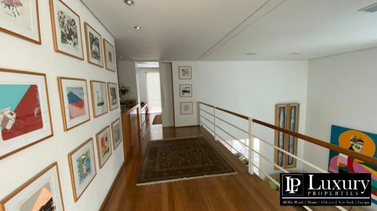 Imagem Casa com 3 Quartos à Venda, em Morumbi - São Paulo Imagem Casa com 3 Quartos à Venda, em Morumbi - São Paulo