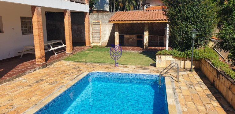 Imagem Casa com 3 Quartos à Venda, 712 m² em Centro - Monte Alegre Do Sul Imagem Casa com 3 Quartos à Venda, 712 m² em Centro - Monte Alegre Do Sul