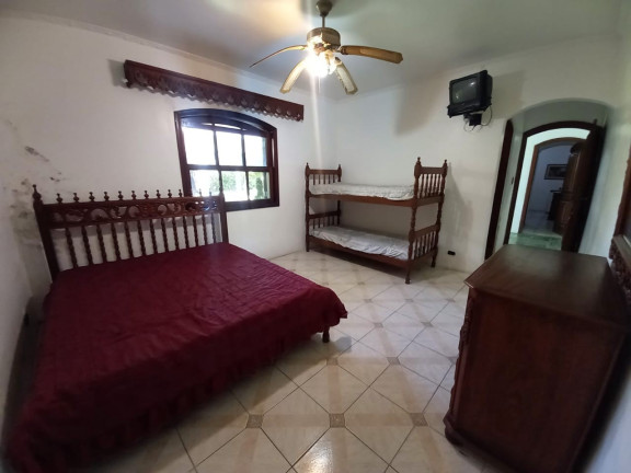 Imagem Sobrado com 10 Quartos à Venda, 3.400 m² em Canto Do Forte - Praia Grande Imagem Sobrado com 10 Quartos à Venda, 3.400 m² em Canto Do Forte - Praia Grande