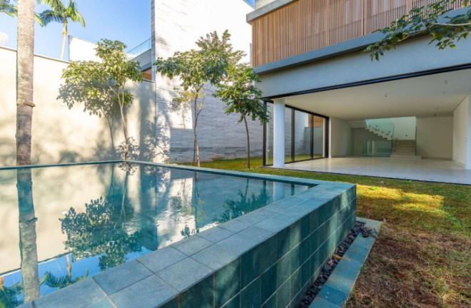 Imagem Casa com 3 Quartos à Venda, 867 m² em Brooklin Paulista - São Paulo