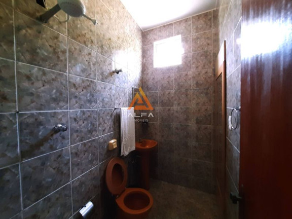 Imagem Casa com 4 Quartos à Venda, 380 m²