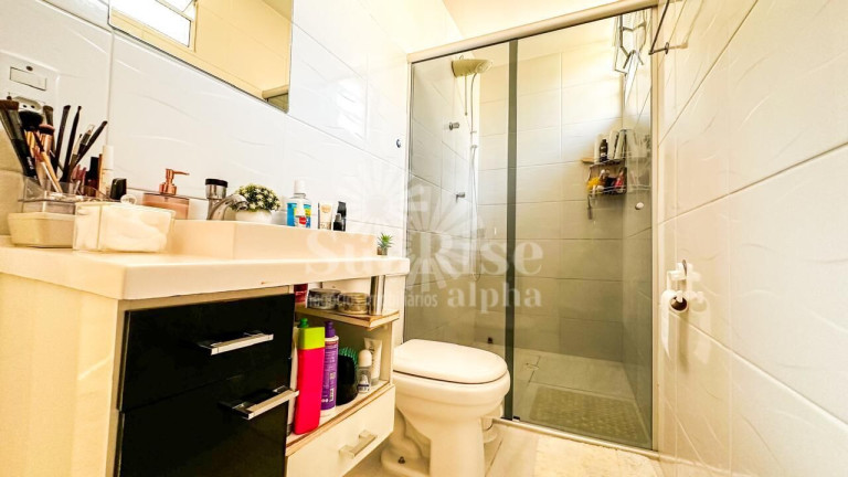 Imagem Casa com 3 Quartos à Venda, 180 m² em Vila Pirajussara - São Paulo