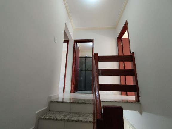 Imagem Sobrado com 3 Quartos à Venda, 215 m² em Alto Do Cardoso - Pindamonhangaba