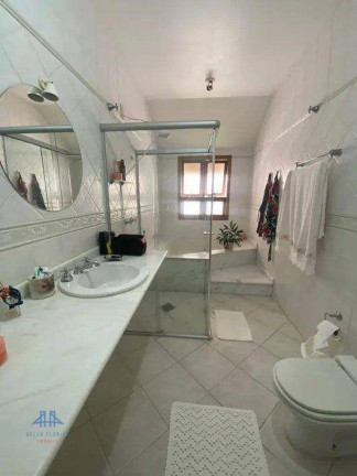 Imagem Casa com 4 Quartos à Venda, 315 m² em Trindade - Florianópolis Imagem Casa com 4 Quartos à Venda, 315 m² em Trindade - Florianópolis
