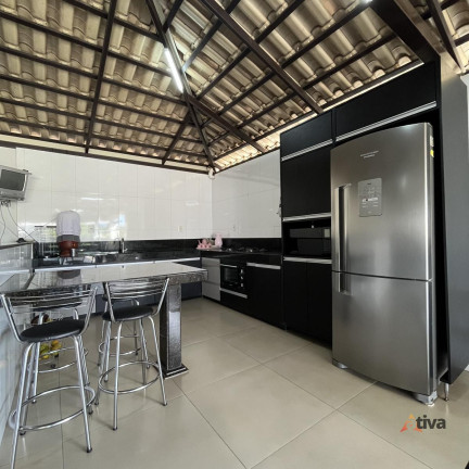Imagem Casa com 3 Quartos à Venda, 123 m²