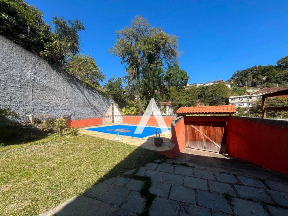 Imagem Casa com 3 Quartos à Venda, 165 m² em Cascata Do Imbuí - Teresópolis Imagem Casa com 3 Quartos à Venda, 165 m² em Cascata Do Imbuí - Teresópolis