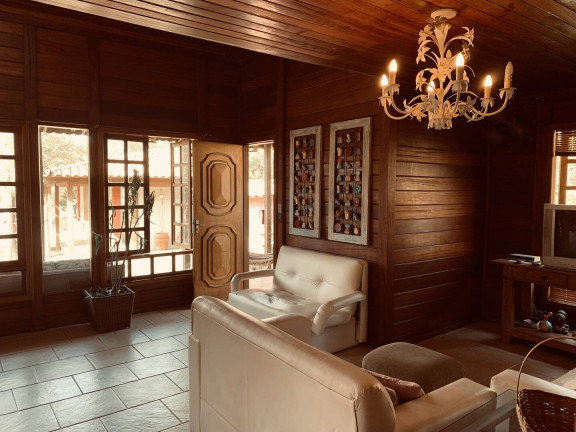 Imagem Casa com 3 Quartos à Venda, 1.000 m² em Cláudio Imagem Casa com 3 Quartos à Venda, 1.000 m² em Cláudio