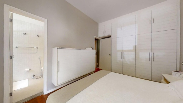 Imagem Imóvel com 3 Quartos à Venda, 119 m² em Lagoa - Rio De Janeiro Imagem Imóvel com 3 Quartos à Venda, 119 m² em Lagoa - Rio De Janeiro