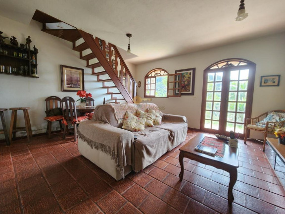 Imagem Casa com 2 Quartos à Venda, 1.204 m² em Albuquerque - Teresópolis
