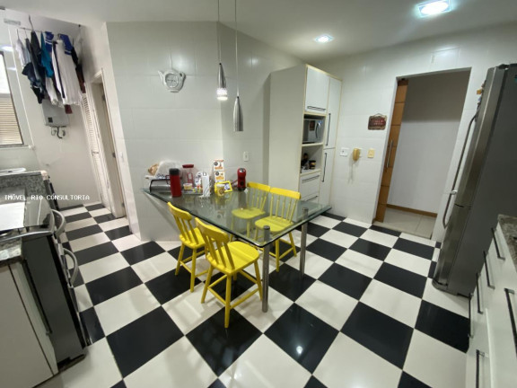 Imagem Apartamento com 4 Quartos à Venda, 220 m² em Rio De Janeiro Imagem Apartamento com 4 Quartos à Venda, 220 m² em Rio De Janeiro