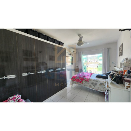 Imagem Sobrado com 2 Quartos à Venda, 60 m² em Centro - Camboriú Imagem Sobrado com 2 Quartos à Venda, 60 m² em Centro - Camboriú