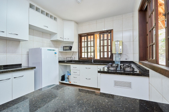 Imagem Casa com 4 Quartos à Venda, 275 m² em Abranches - Curitiba