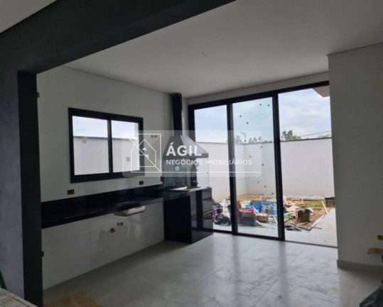 Imagem Casa com 3 Quartos à Venda, 300 m² em Condomínio Terras Do Vale - Caçapava Imagem Casa com 3 Quartos à Venda, 300 m² em Condomínio Terras Do Vale - Caçapava