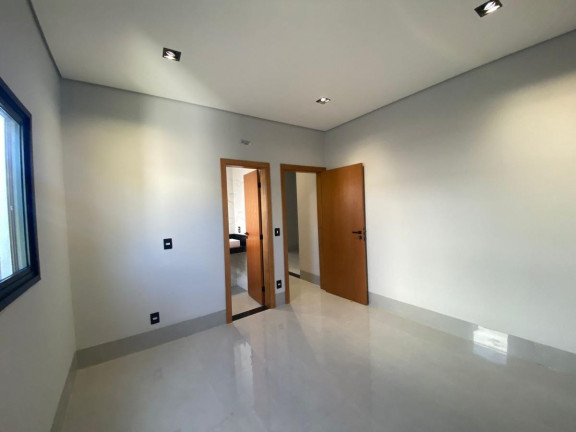 Imagem Casa com 3 Quartos à Venda, 217 m² em Condomínio Primor Das Torres - Cuiabá