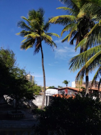 Imagem Casa com 4 Quartos à Venda, 348 m² em Pituaçu - Salvador Imagem Casa com 4 Quartos à Venda, 348 m² em Pituaçu - Salvador