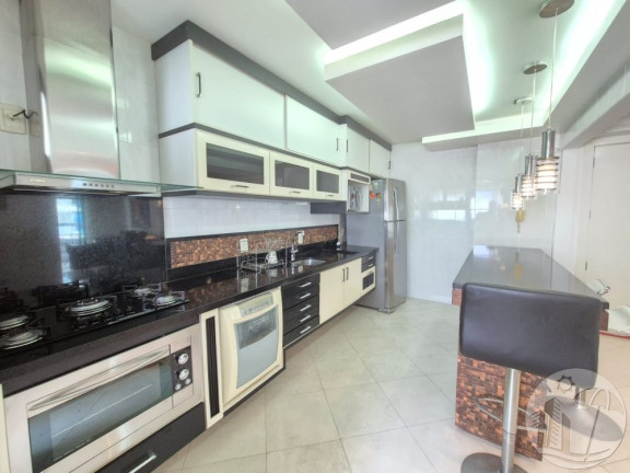 Imagem Apartamento com 2 Quartos à Venda, 79 m² em Centro - Balneário Camboriú