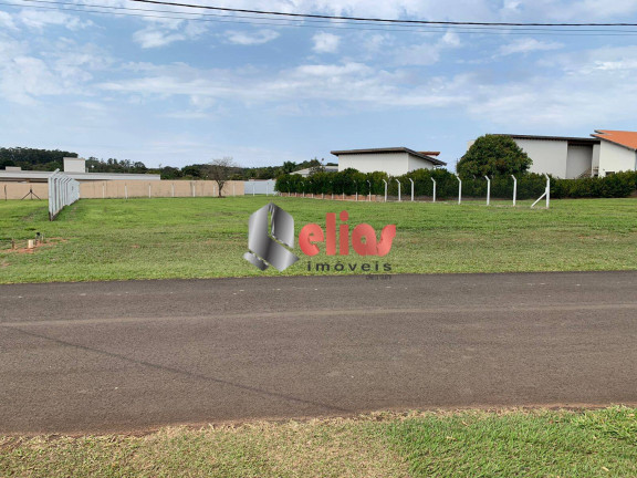 Terreno em Condomínio à Venda, 1.600 m² em Recanto Dos Nobres I - Agudos
